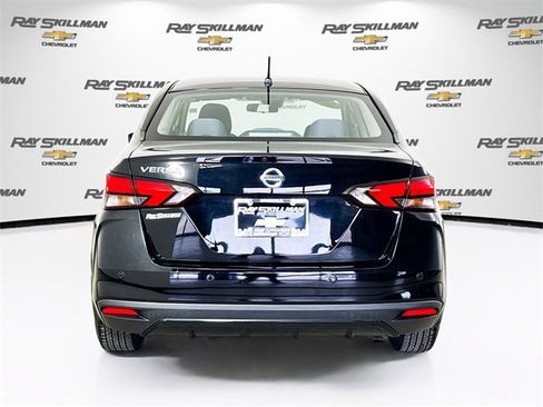 Used 2020 Nissan Versa S image 6