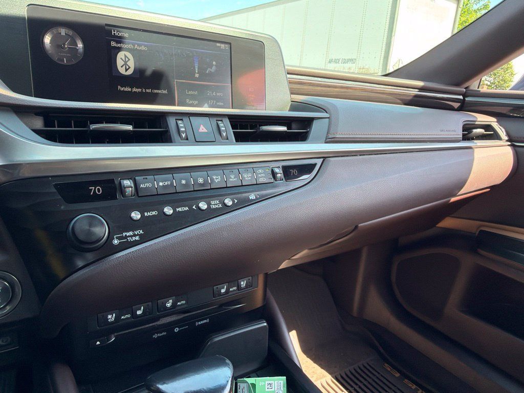 Used 2020 Lexus ES 350 w/ Premium Package FWD image 21
