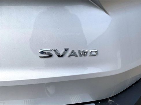 Used 2021 Nissan Rogue SV image 24