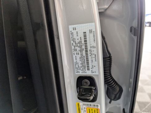 New 2025 Ford F150 Lariat w/ Equipment Group 501A Mid image 19