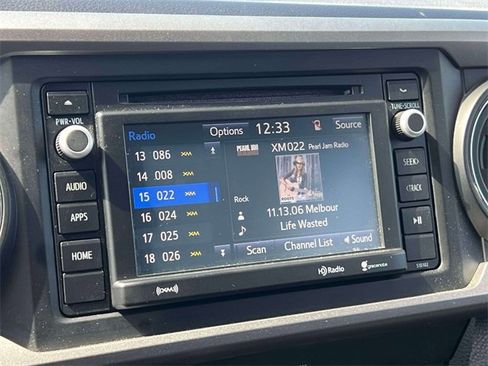 Used 2018 Toyota Tacoma SR5 image 33