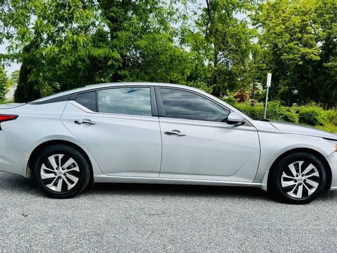 Used 2023 Nissan Altima 2.5 S FWD image 4
