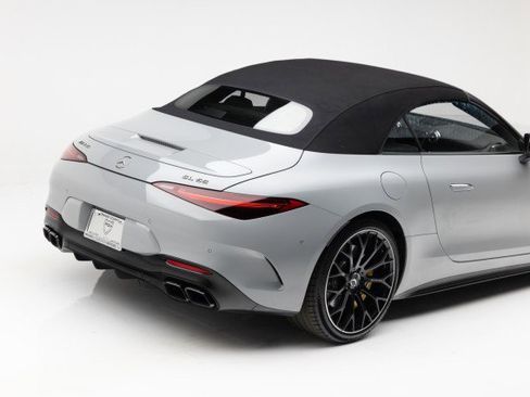 Used 2022 Mercedes-Benz SL 55 AMG 4MATIC image 39