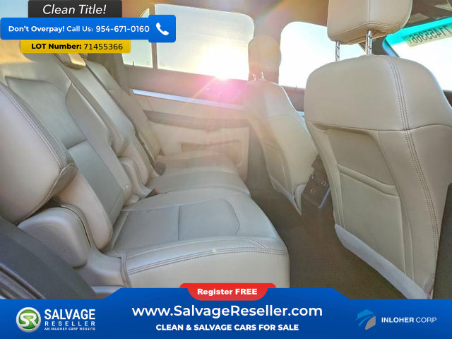 Used 2016 Ford Explorer XLT w/ Equipment Group 202A FWD image 15