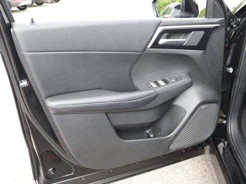Used 2025 Mitsubishi Outlander SE AWD/4WD image 16