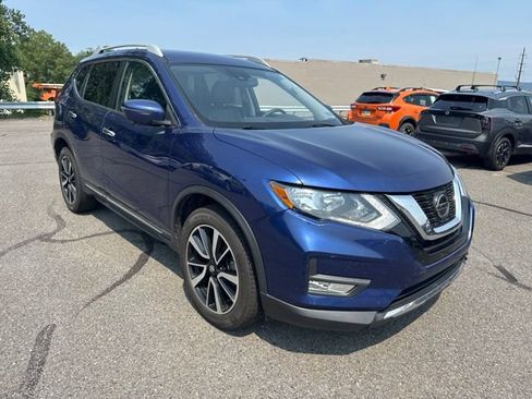 Used 2020 Nissan Rogue SL AWD/4WD image 3