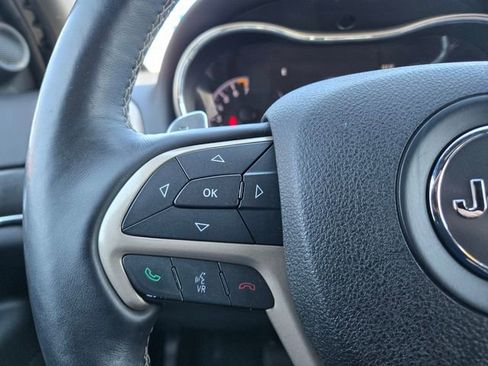 Used 2017 Jeep Grand Cherokee Limited image 22