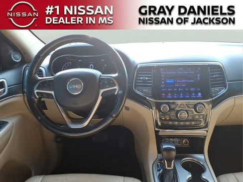 Used 2020 Jeep Grand Cherokee Limited AWD/4WD image 10