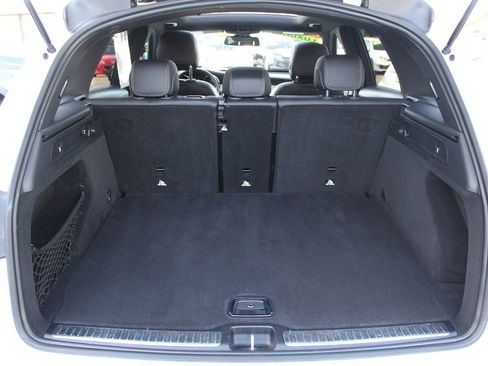 Used 2019 Mercedes-Benz GLC 300 4MATIC image 33