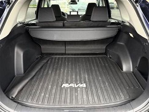 Used 2025 Toyota RAV4 XLE w/ Convenience Package image 7