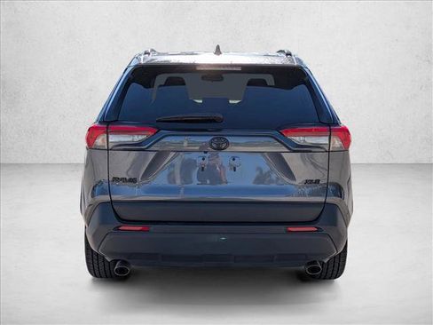 Used 2022 Toyota RAV4 XLE Premium FWD image 6