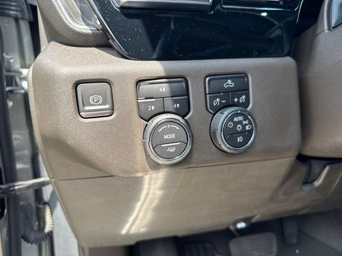 Used 2024 Chevrolet Silverado 2500 LT w/ Convenience Package AWD/4WD image 23