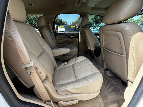 Used 2014 Chevrolet Tahoe LT RWD image 24