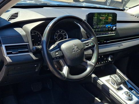 Used 2022 Mitsubishi Outlander SEL AWD/4WD image 25
