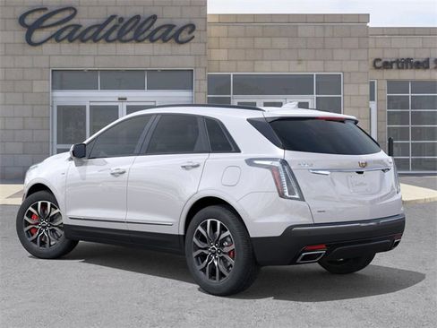 New 2026 Cadillac XT5 Sportv w/ LPO, Floor Liner Package image 3