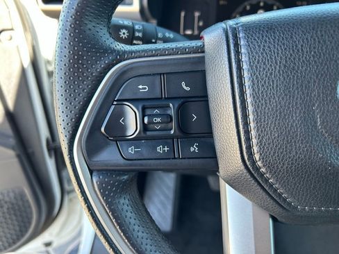 Used 2025 Toyota 4Runner SR5 image 21