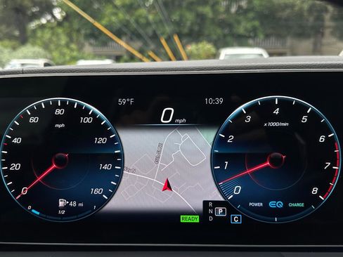Used 2021 Mercedes-Benz GLE 450 4MATIC w/ AMG Line Exterior image 39