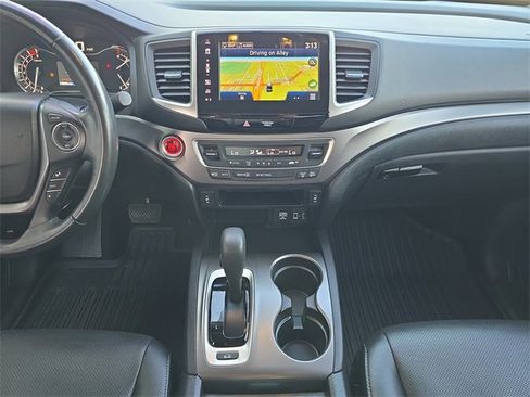 Used 2019 Honda Ridgeline RTL-T image 14
