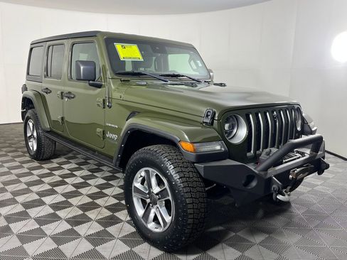 Used 2021 Jeep Wrangler Unlimited Sahara AWD/4WD image 3
