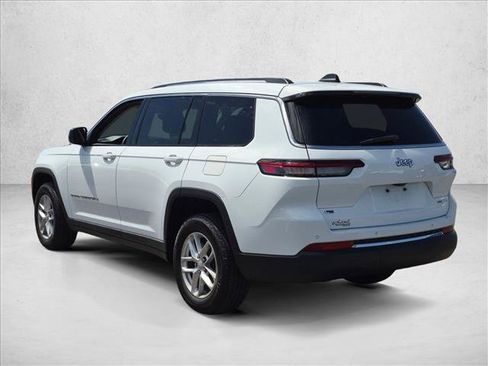 Used 2022 Jeep Grand Cherokee L Laredo w/ Luxury Tech Group I RWD image 6