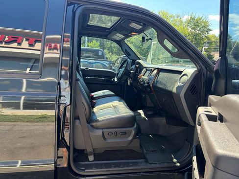 Used 2012 Ford F250 Lariat w/ Lariat Ultimate Pkg AWD/4WD image 49