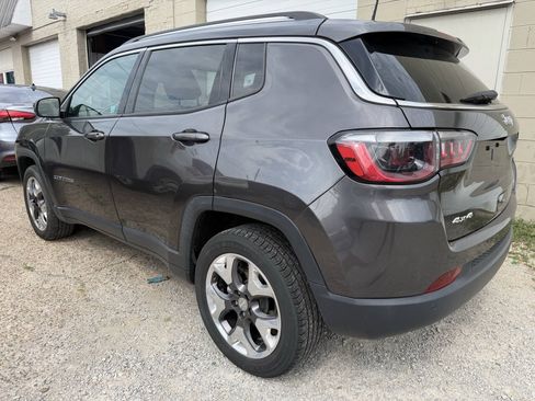 Used 2021 Jeep Compass Limited AWD/4WD image 3