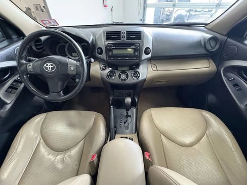 Used 2012 Toyota RAV4 Limited image 19