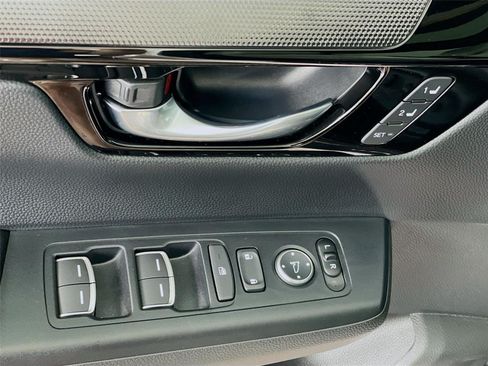 Certified 2025 Honda CR-V Sport Touring image 24