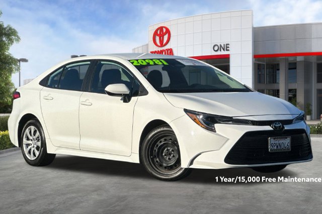 Used 2023 Toyota Corolla LE FWD image 2