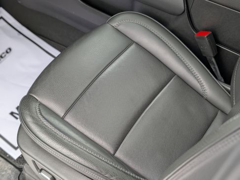 Used 2024 GMC Yukon Denali image 38