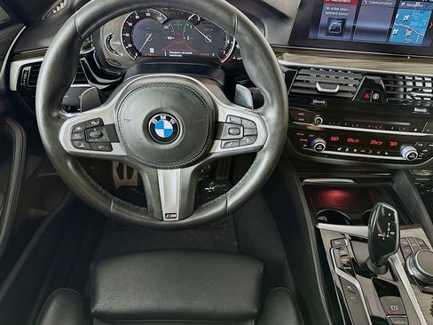 Used 2018 BMW 540i RWD image 5