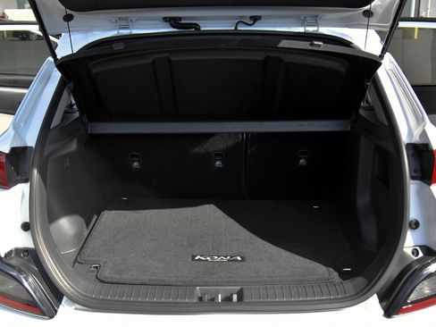 Used 2023 Hyundai Kona SE image 37