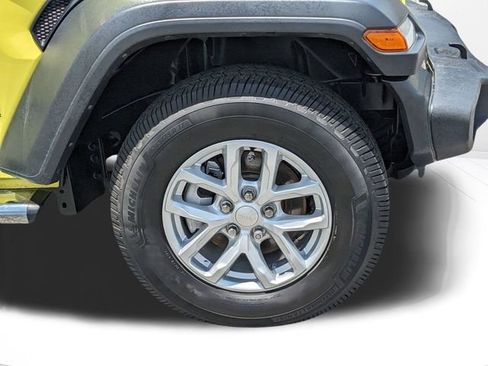 Used 2023 Jeep Wrangler Sport S image 18