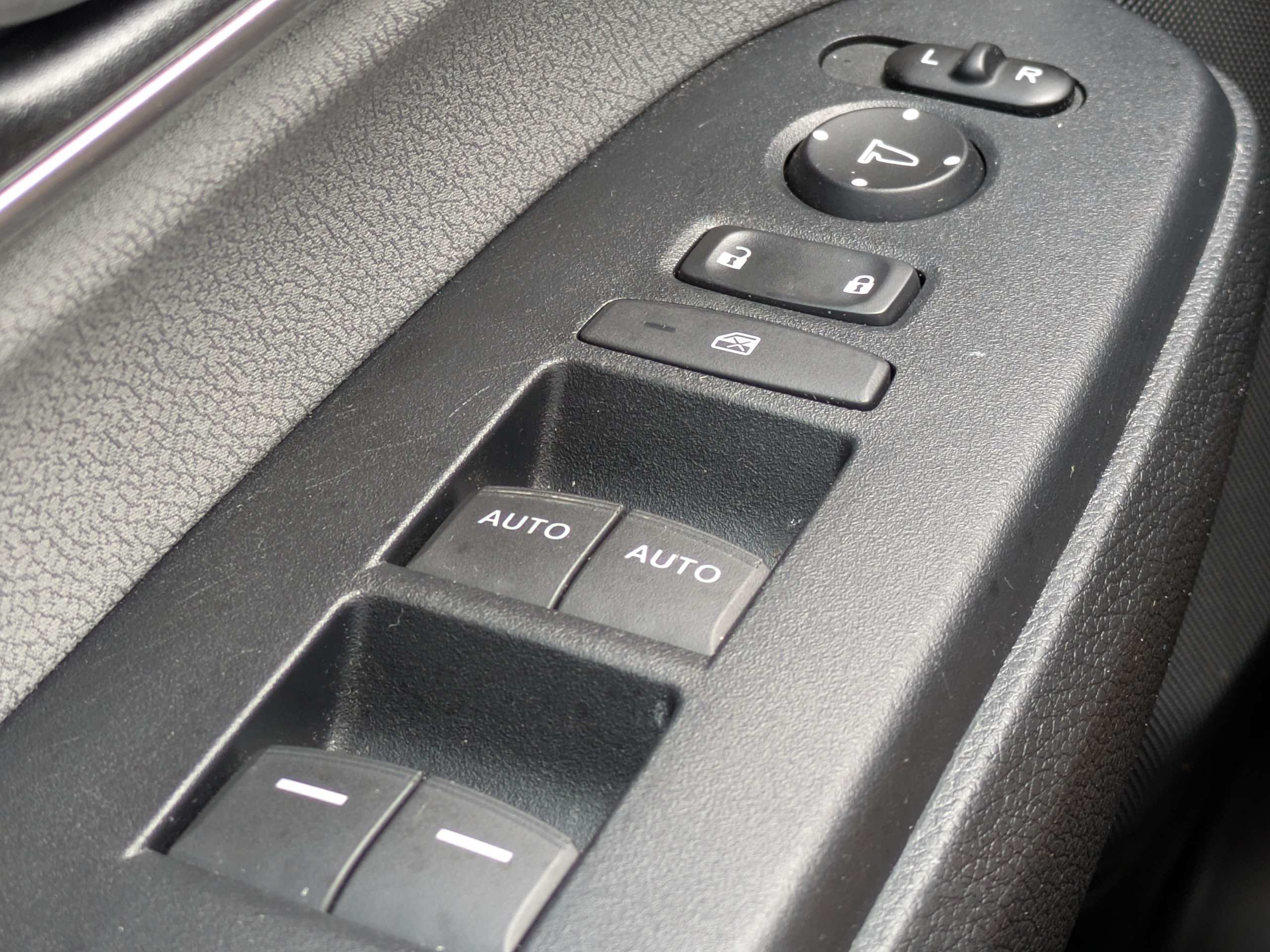 Used 2019 Honda CR-V EX image 21