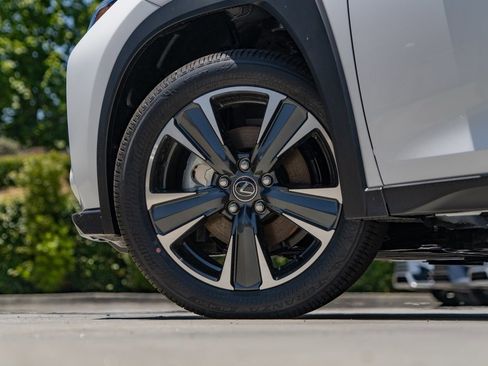 New 2026 Lexus UX 300h FWD image 7