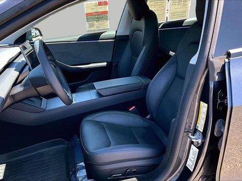 Used 2025 Tesla Model 3 RWD image 7