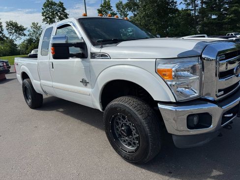 Used 2012 Ford F250 Lariat w/ Chrome Pkg AWD/4WD image 12