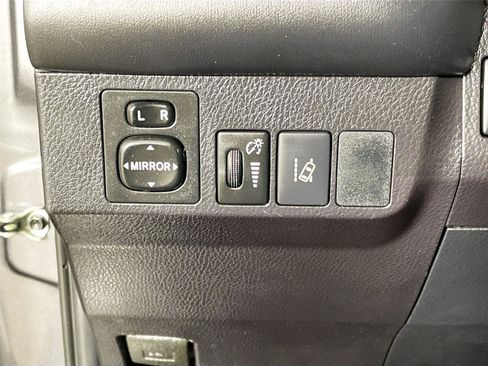 Used 2017 Toyota RAV4 XLE image 10