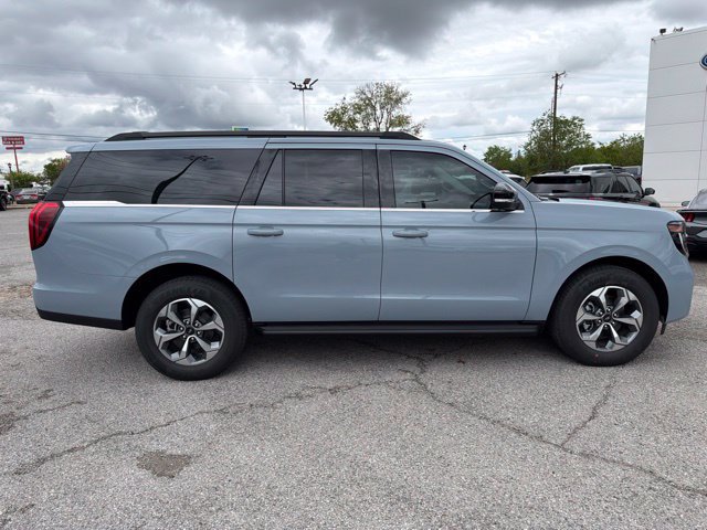 New 2027 Ford Expedition Max Active RWD image 4