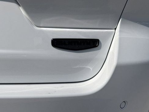 New 2026 Jeep Grand Cherokee Summit image 10