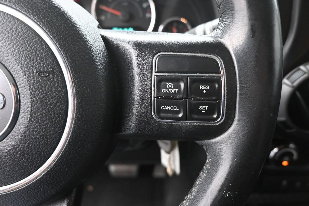 Used 2017 Jeep Wrangler Sport w/ Connectivity Group AWD/4WD image 7