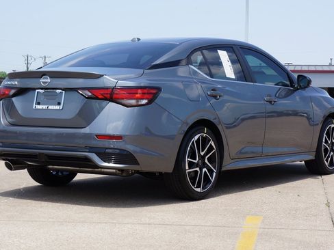 Certified 2024 Nissan Sentra SR image 8