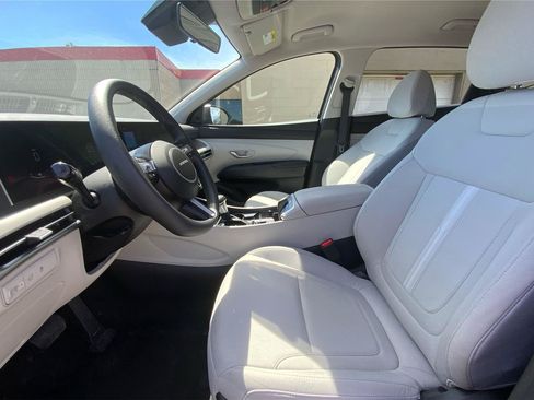 Used 2025 Hyundai Tucson SEL AWD/4WD image 10