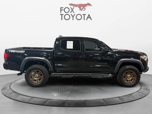 Used 2019 Toyota Tacoma TRD Off-Road image 7