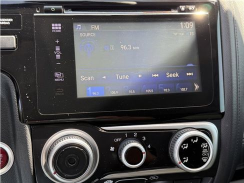 Used 2016 Honda Fit EX image 36