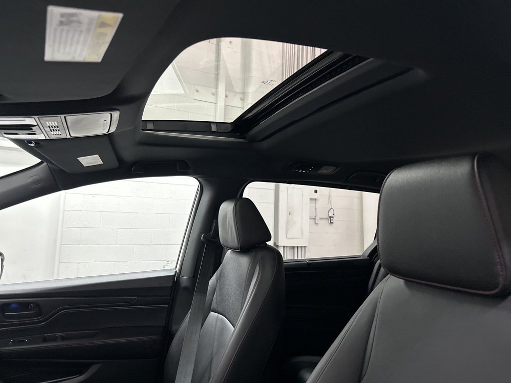 Used 2024 Honda Odyssey Sport image 30