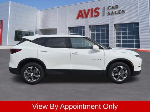 Used 2025 Chevrolet Blazer LT FWD image 5
