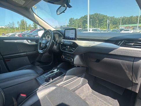 Used 2020 Ford Escape SEL image 15