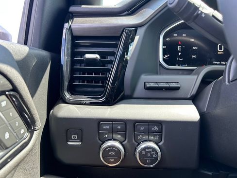 New 2026 GMC Sierra 2500 AT4 w/ AT4 Premium Plus Package AWD/4WD image 21