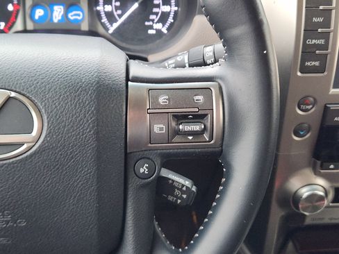 Used 2014 Lexus GX 460 image 31